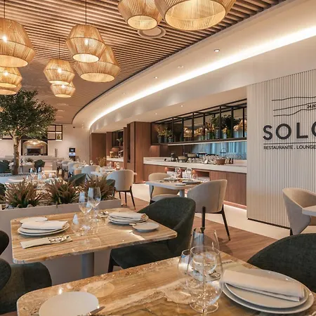 Dolinas Climbing Hotel Porto de Mós