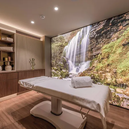 Dolinas Climbing Hotel