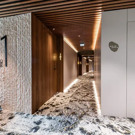 Hotel Dolinas Climbing Porto de Mos (Leiria)