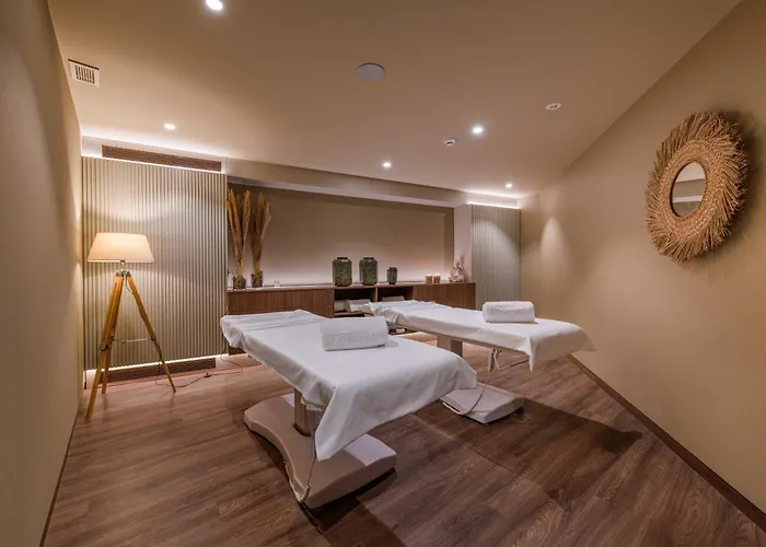 Hotell Dolinas Climbing Porto de Mós