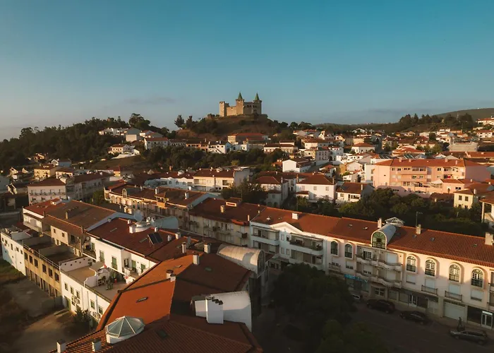 Dolinas Climbing Hotel Porto de Mós