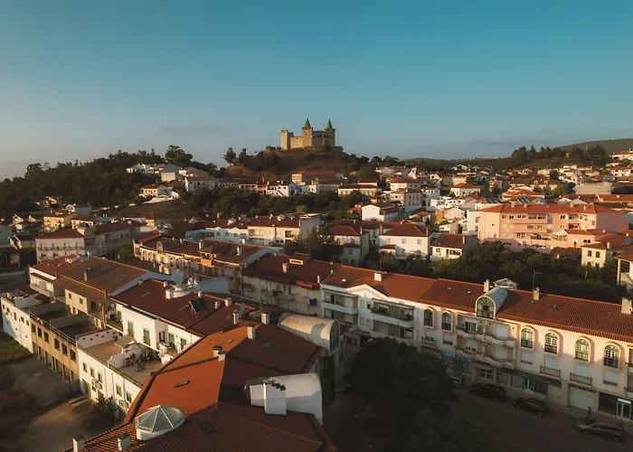 Dolinas Climbing Hotel Porto de Mós